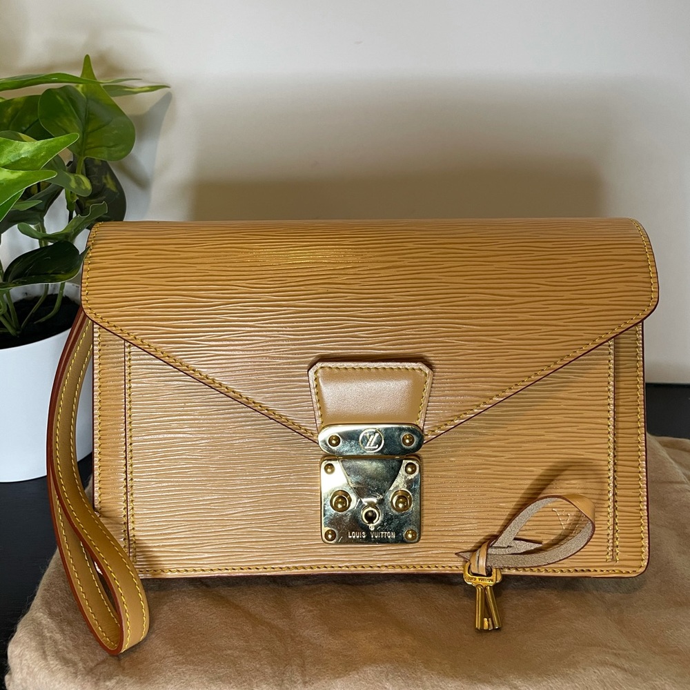🔥Sale🔥Louis Vuitton Dragonne